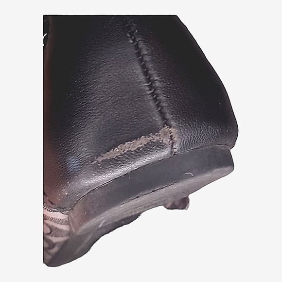 Signature COACH Chelsea Slip-ons Size 8.5 - Picture 5 of 5